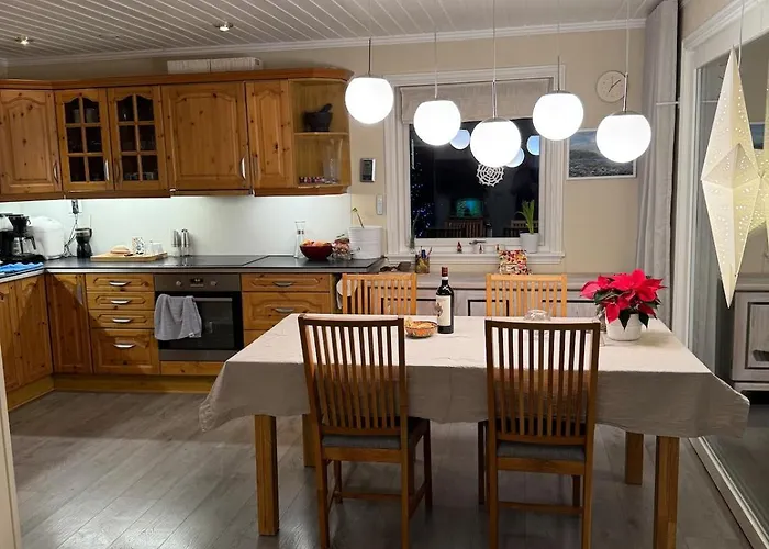 Country Villa On Kvaloya, Hot Tube, Northern Lights, Near Tromso Villa